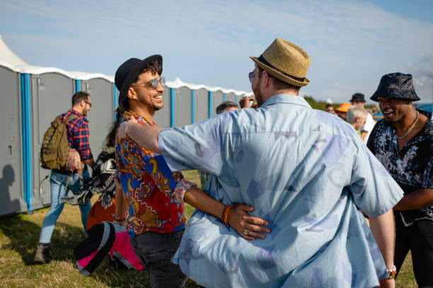 Best Luxury portable toilet rental  in Novi, MI